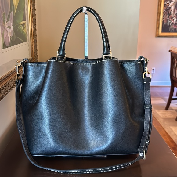 Dooney & Bourke Saffiano Brenna Excellent Condition - Picture 4 of 14